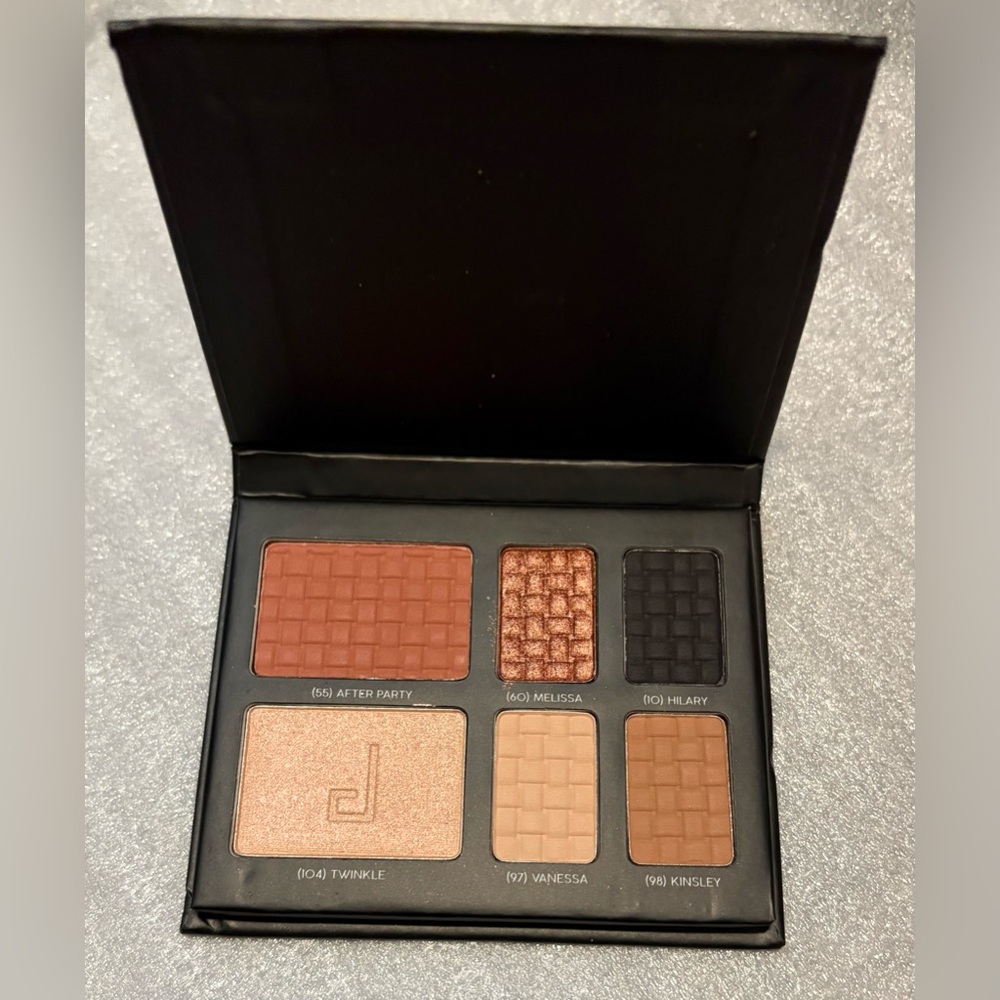 Jouer Eyeshadow Palette with Warm and Neutral Shades